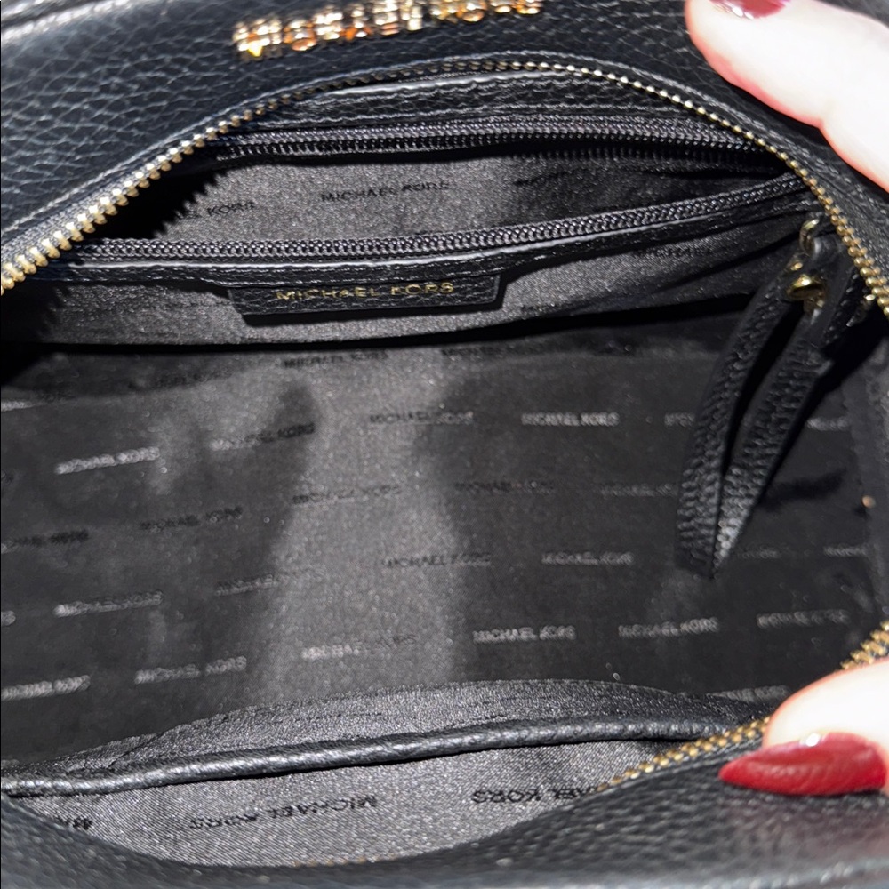 MICHAEL KORS AUSTIN BOWLER BAG PURSE CROSSBODY - Picture 9 of 10